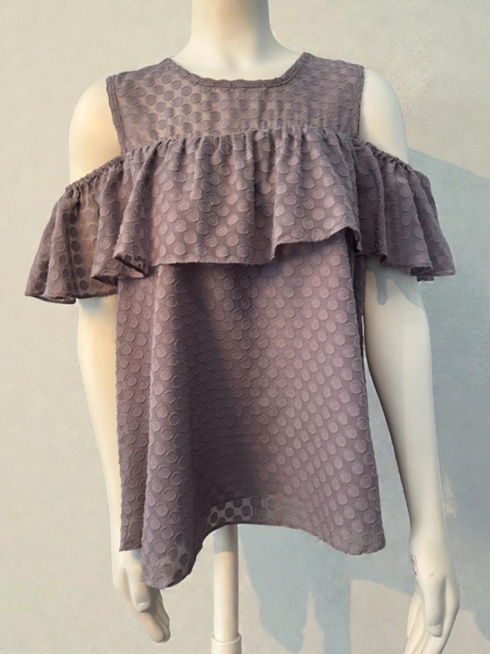 Joy Joy Mauve Cold-Shoulder Ruffle Dot Blouse